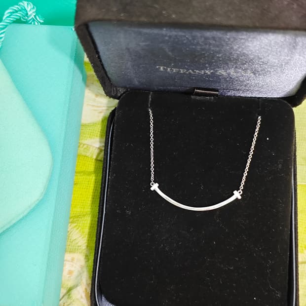 티파니앤코 스마일 목걸이