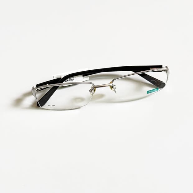 90s FUTIS 실버 메탈 반무테 스퀘어 빈티지 안경