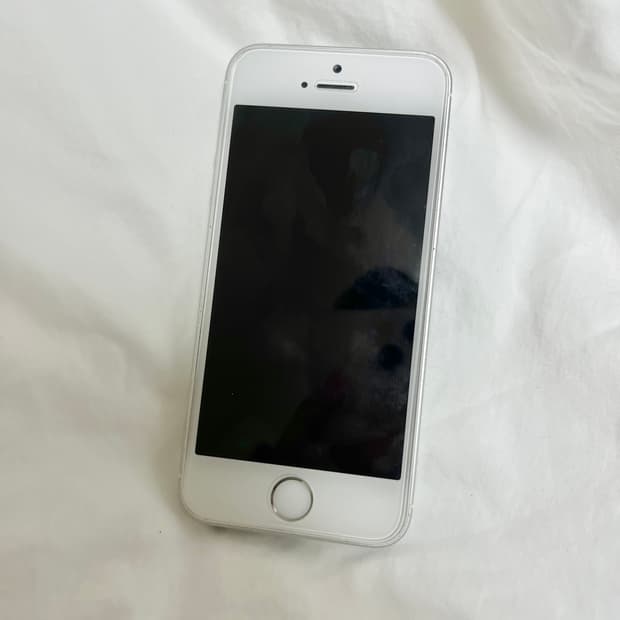 올드아이폰 se 실버 128gb