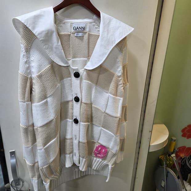 가니 스마일 카디건