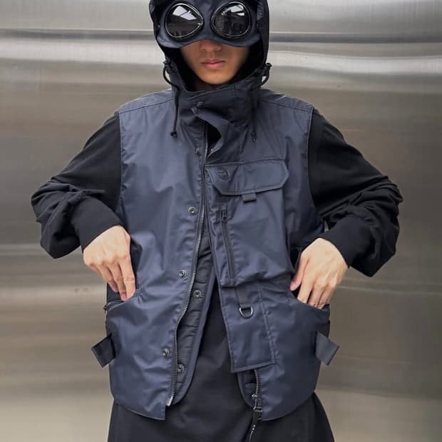 준야 와타나베 꼼데가르송 x CP 컴퍼니 패딩 페널베스트