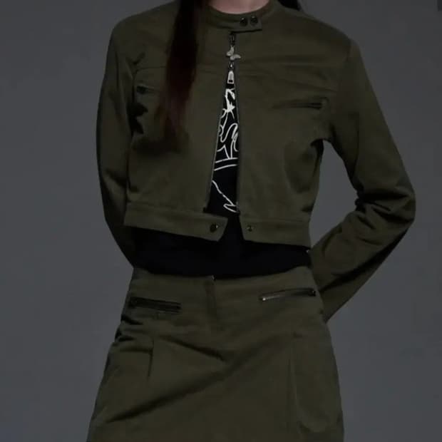 팬시클럽 바이커 크롭 셋업 카키