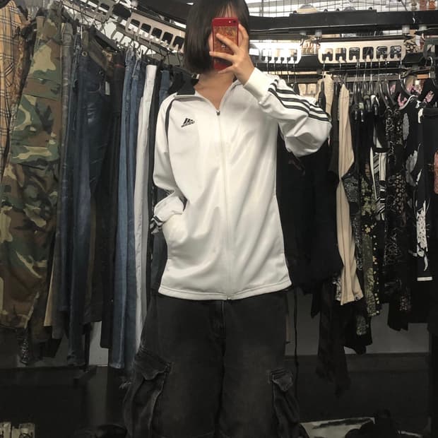 아디다스 화이트 오버핏 집업