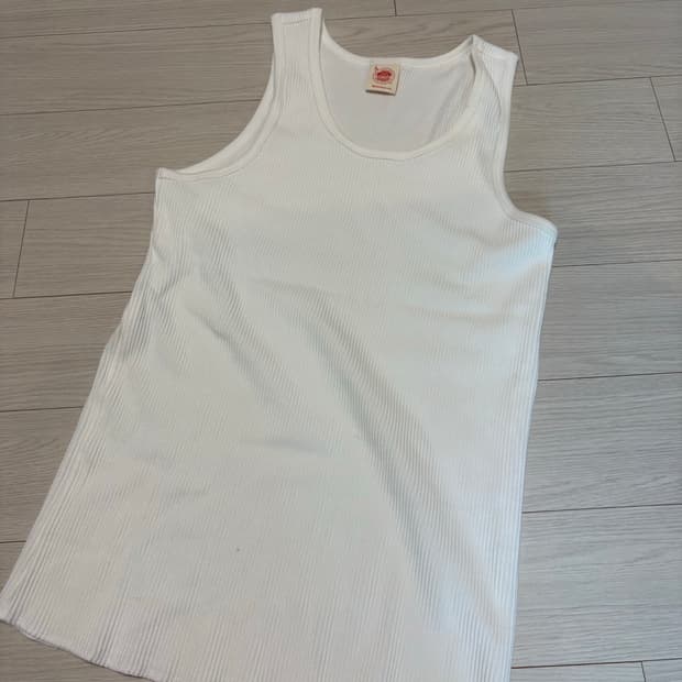 브론슨 탱크탑 화이트 M사이즈 미사용품