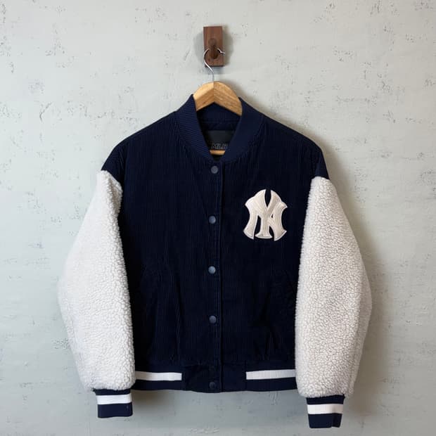 MLB 엠엘비 뉴욕양키즈 크롭 후리스 베이스볼 자켓