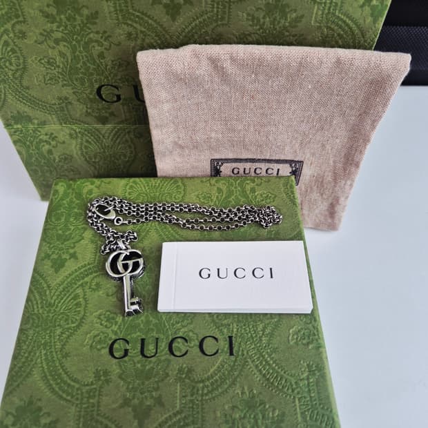 구찌 마몽 키목걸이