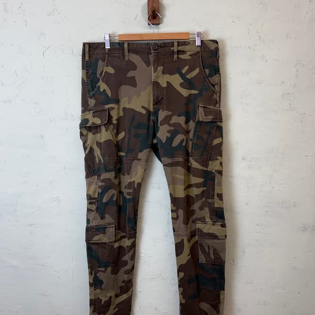 리바이스 빈티지 카모 카고팬츠