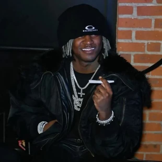 발렌시아가 루프 스포츠 아이콘 마스크 비니