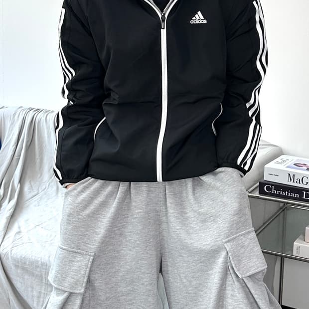아디다스 블랙 후드 바람막이 L