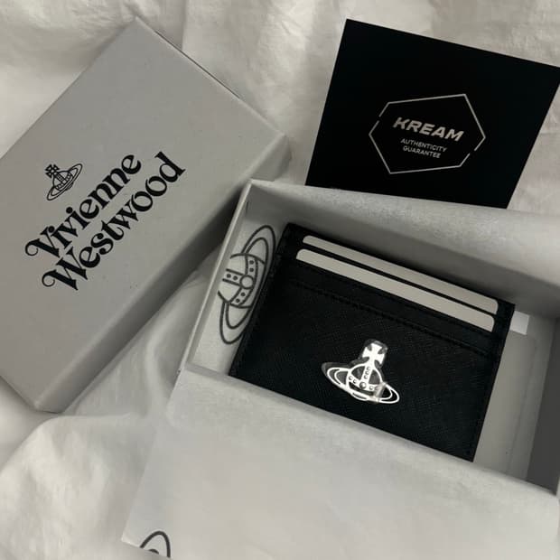 비비안웨스트우드 사피아노 카드지갑