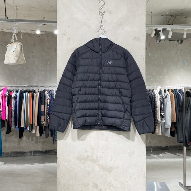 아크테릭스 블랙 토륨 구스다운 경량 자켓