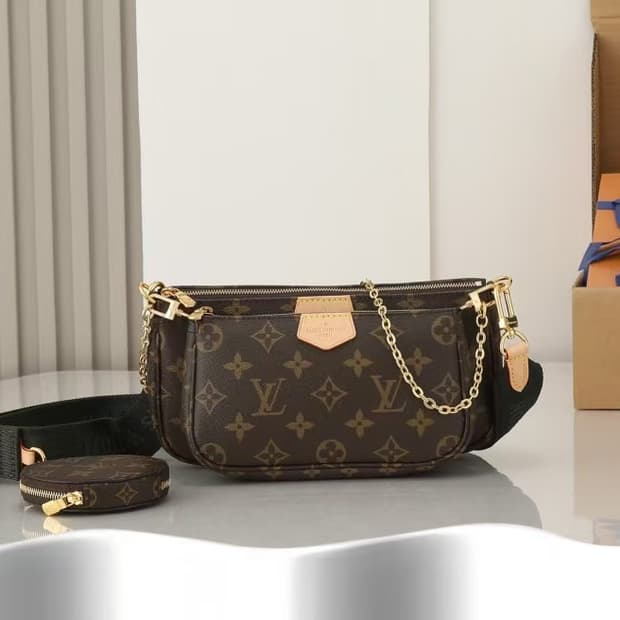 루이비통 멀티 포쉐트 악세수아 모노그램 카키