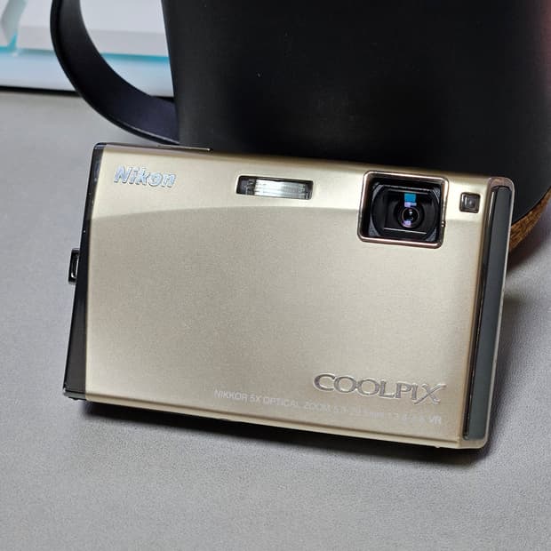 니콘 쿨픽스 s60 빈티지 디카