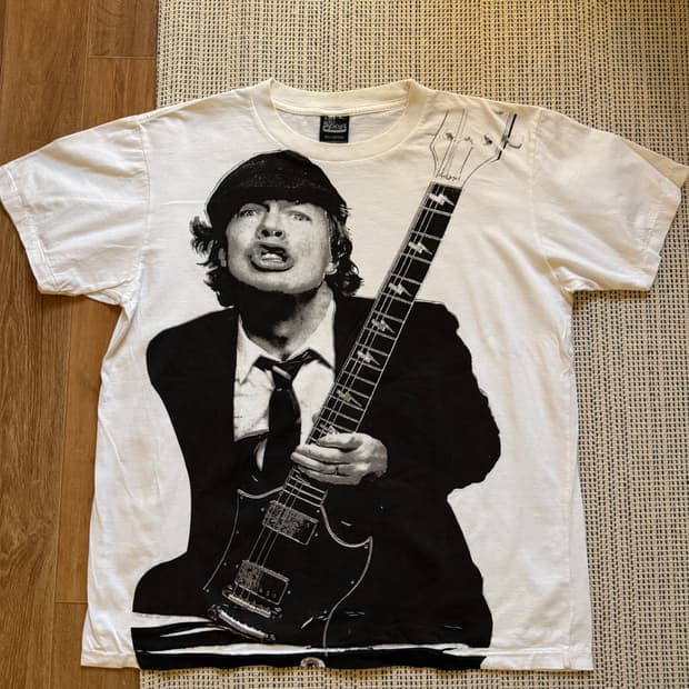 90s acdc 앵거스 영 밴트티 투어티