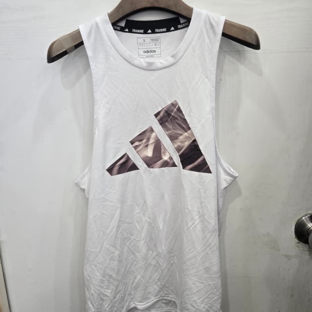 US S사이즈)) adidas 아디다스 나시티셔츠! 디자인 깔끔해용~