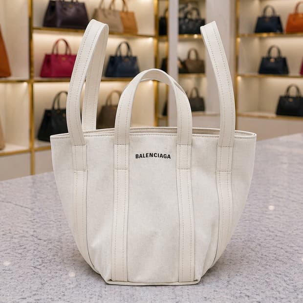 [A급] 발렌시아가 에브리데이 XS 노스 사우스 판매합니다!!!