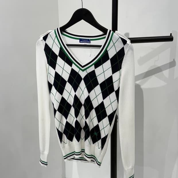 Burberry 버버리 블루라벨 아가일 V넥 니트 38