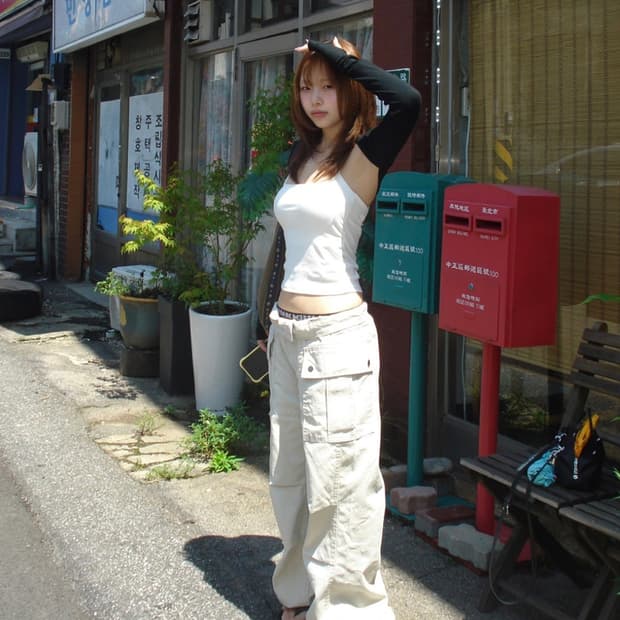 아워캐비넷 drake dying pants