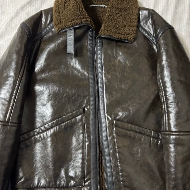 자라 레더 무스탕 m