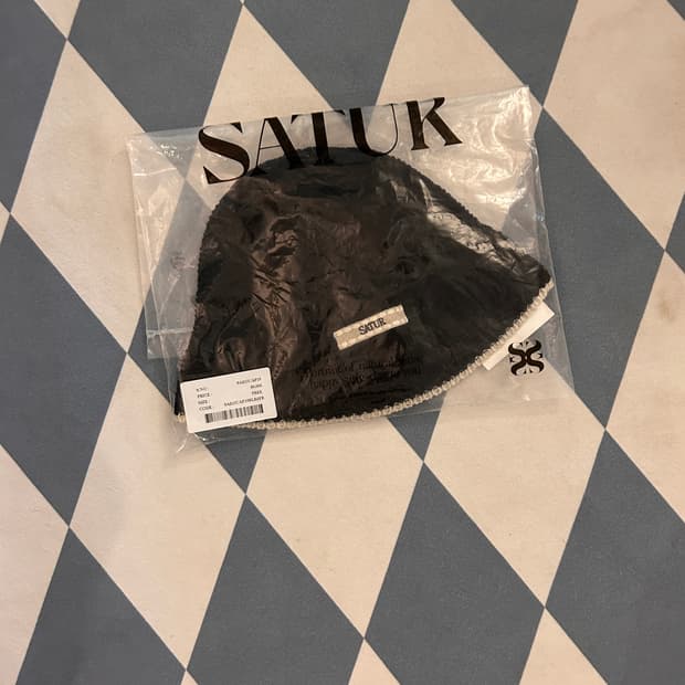 SATUR 니트 벙거지모자(새상품)