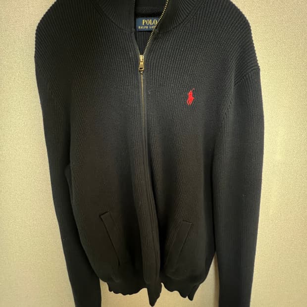 폴로 니트집업