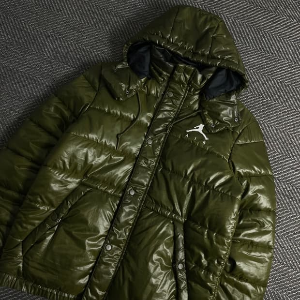나이키 조던 점프맨 푸퍼 패딩 점퍼 카키y 3830