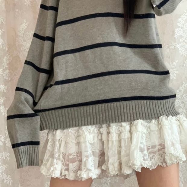 폴로 회색 스트라이프 반집업 니트