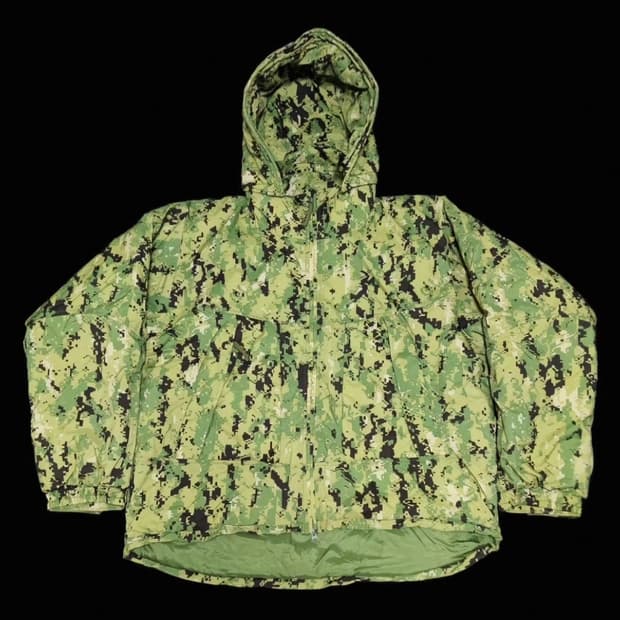 구매글) 미해군 네이비씰 AOR2 패딩 구매합니다