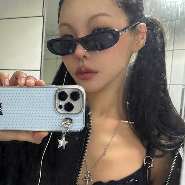 케노피 도트 아이폰 케이스 15