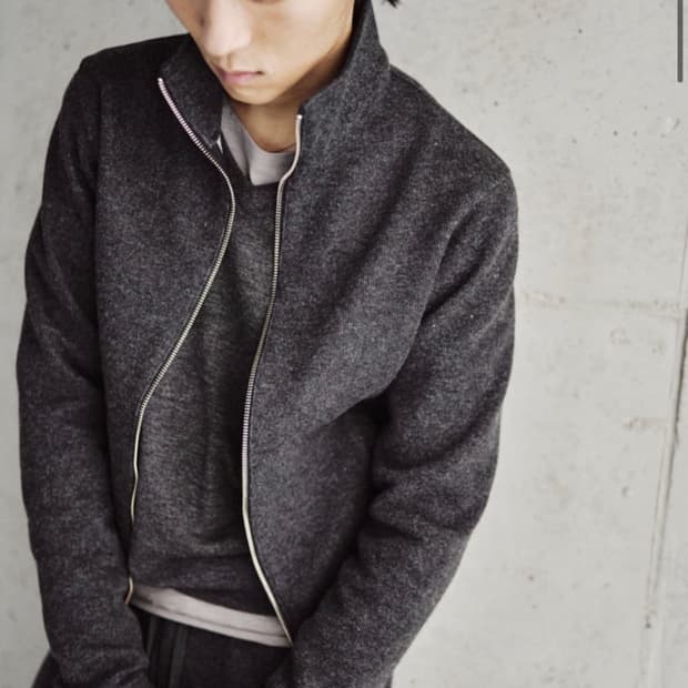 모노프리베 하이넥 집업 3사이즈 블랙 