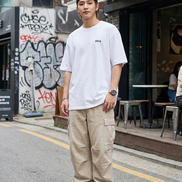 YALE 예일 스몰 로고 반팔 티셔츠