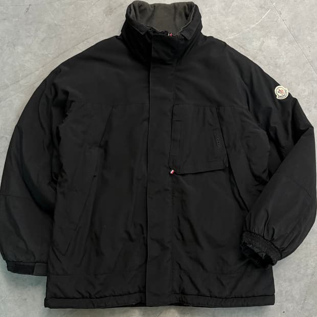 Moncler 몽클레어 블랙 후드 패딩 ​