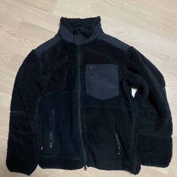 유니클로 엔지니어드가먼츠 후리스 S