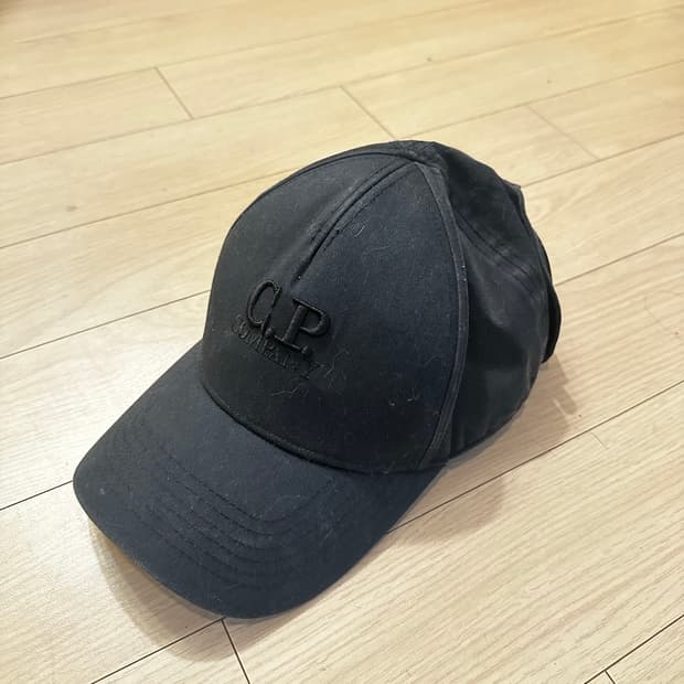 CP컴퍼니 모자