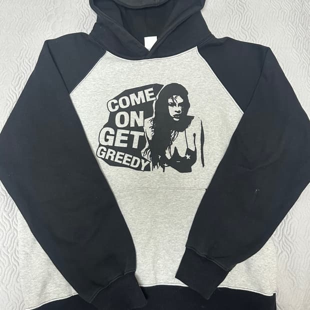 Kruchi 크루치 후드티