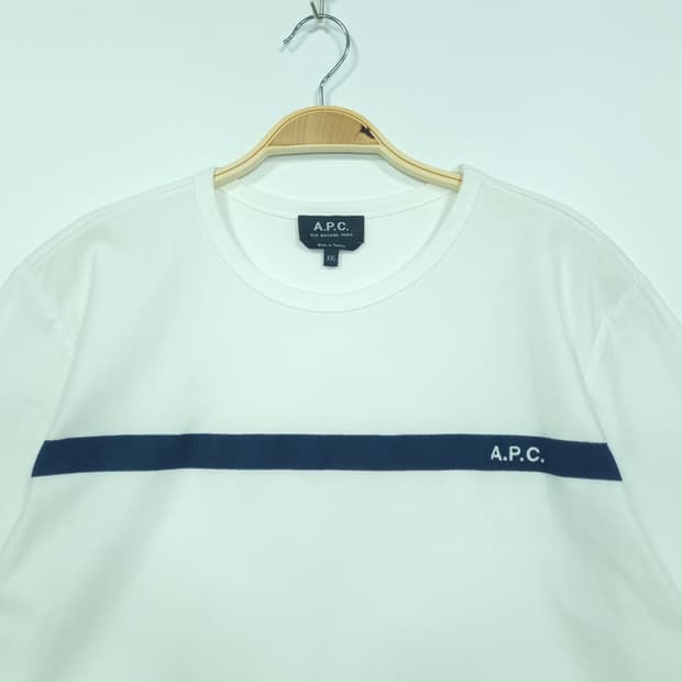 A.P.C. 아페쎄 화이트 유카타 엠브로이드  로고 반팔 티셔츠