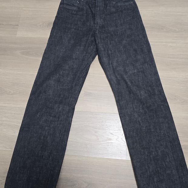 풀카운트 1101 BK 31 사이즈 판매합니다.