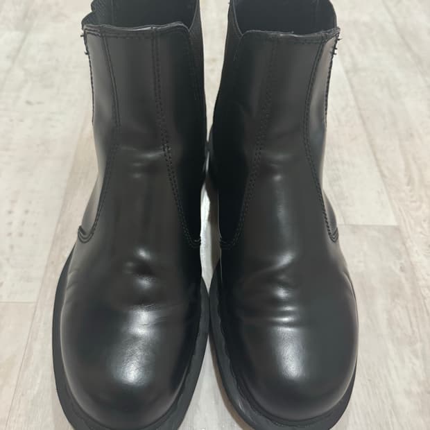 닥터마틴 첼시부츠 uk8