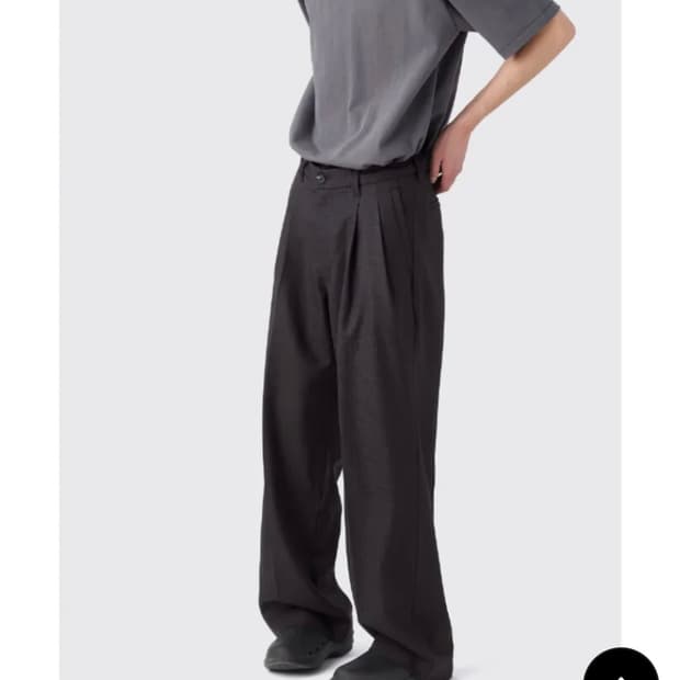 4)해칭룸 클래식 슬랙스 차콜체크 새상품