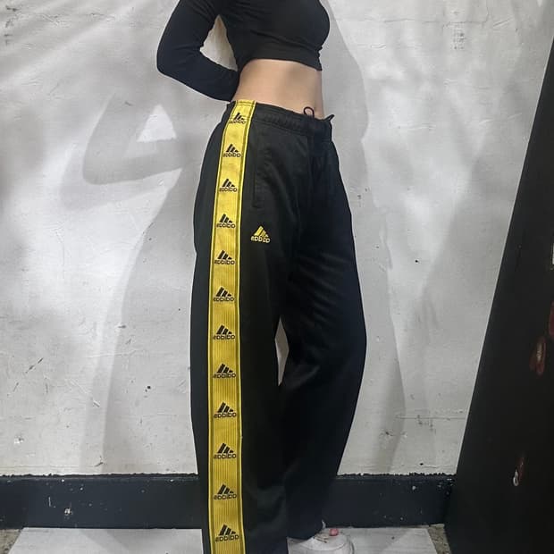 아디다스 블랙 옐로우 사이드 라인 추리닝 바지 트레이닝 팬츠 L