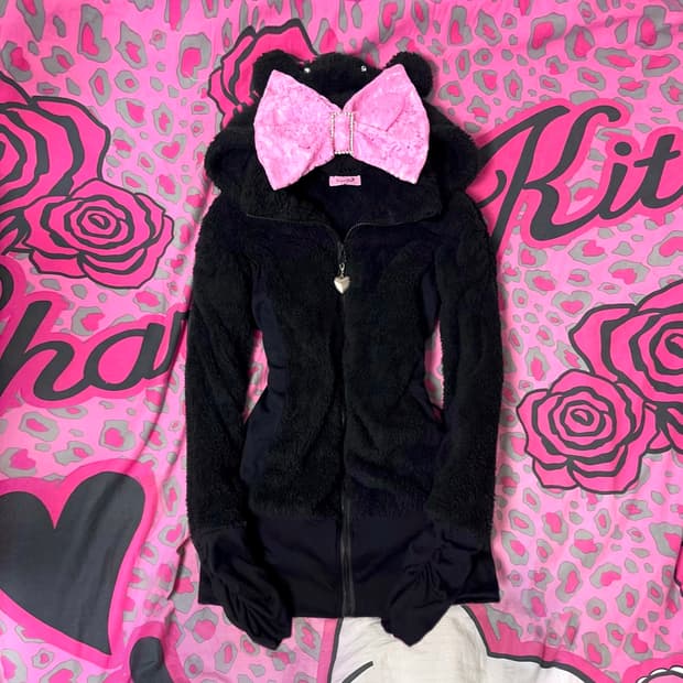 MA*RS마즈 블랙핑크 왕리본 쿠마미미 뽀글이 후드집업 히메갸루 핀터