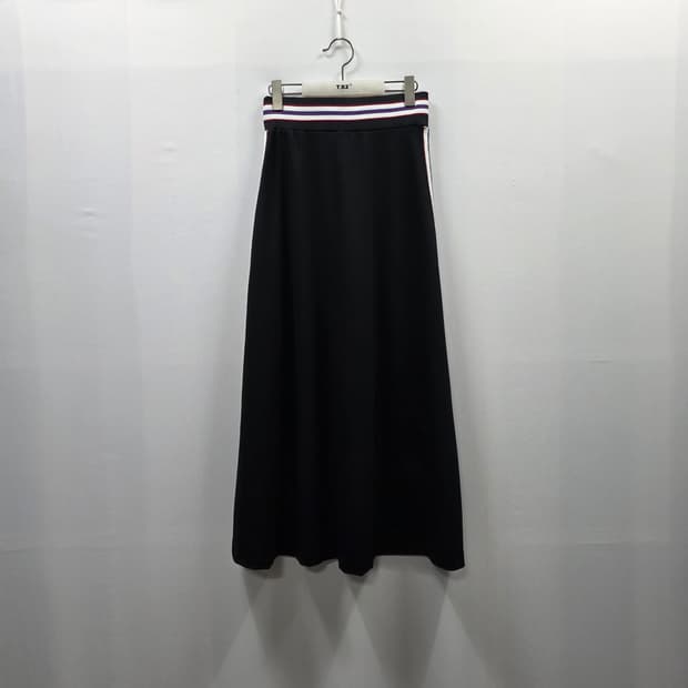 1191 메종 미하라 야스히로 스트라이프 밴딩 디테일 블랙 롱스커트 S