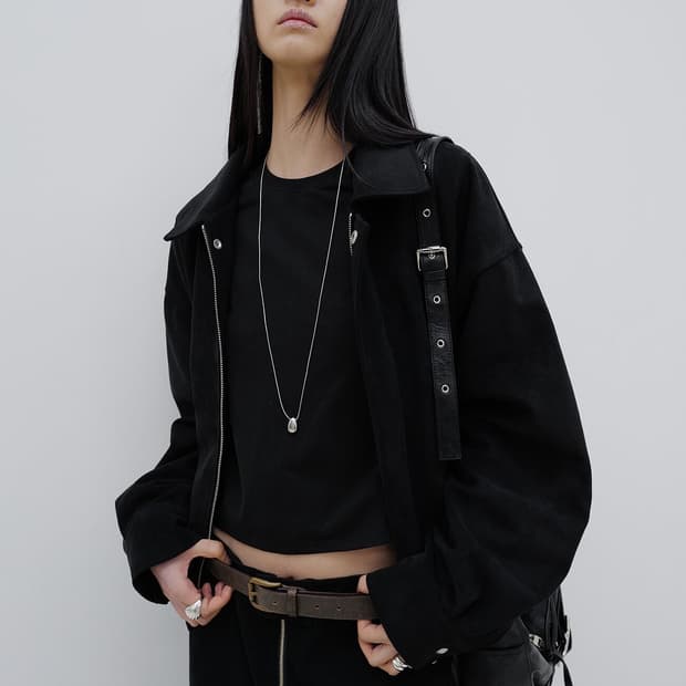 다이닛 스웨이드 봄버 점퍼 블랙