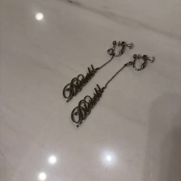 디젤 귀걸이 귀찌 