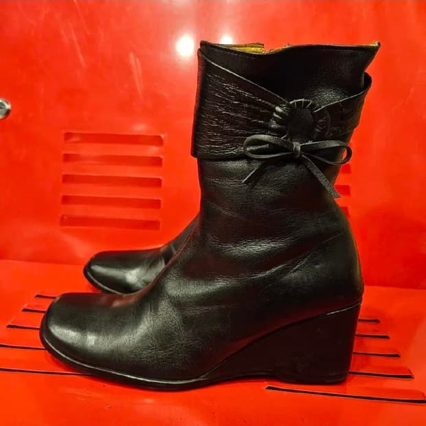 이삭(issac) 리본 밴드 스트렙 레더 앵클 부츠 230 size