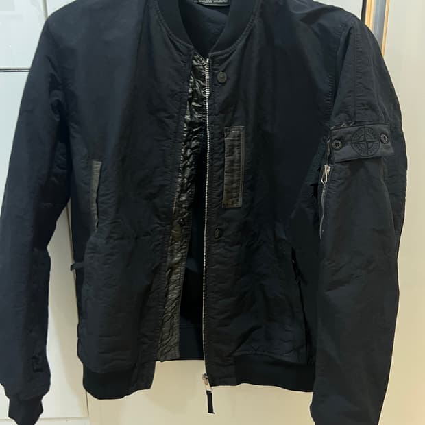 스톤아일랜드 쉐도우 나일론 ma-1 L (새상품,한정판)