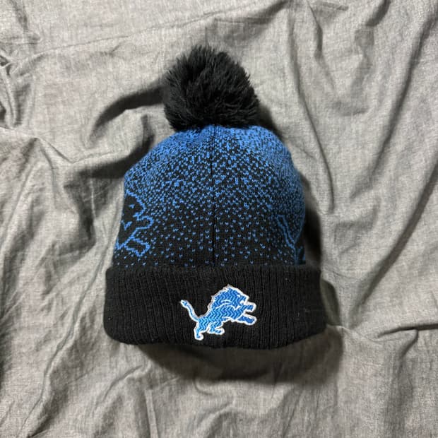 Detroit Lions Pom Beanie (Youth)