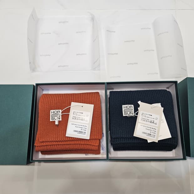 (새상품) 홀리선 머플러 러스트오렌지 & 에버그린 일괄판매 