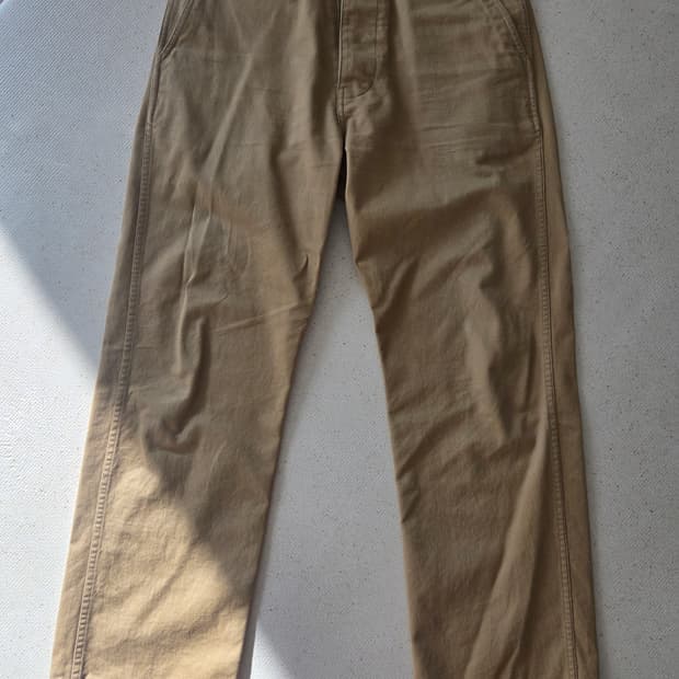 아웃스탠딩 OFFICER CHINO KHAKI M사이즈