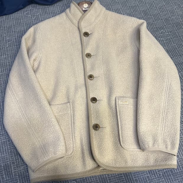 바스통 169 플리스 자켓 아이보리